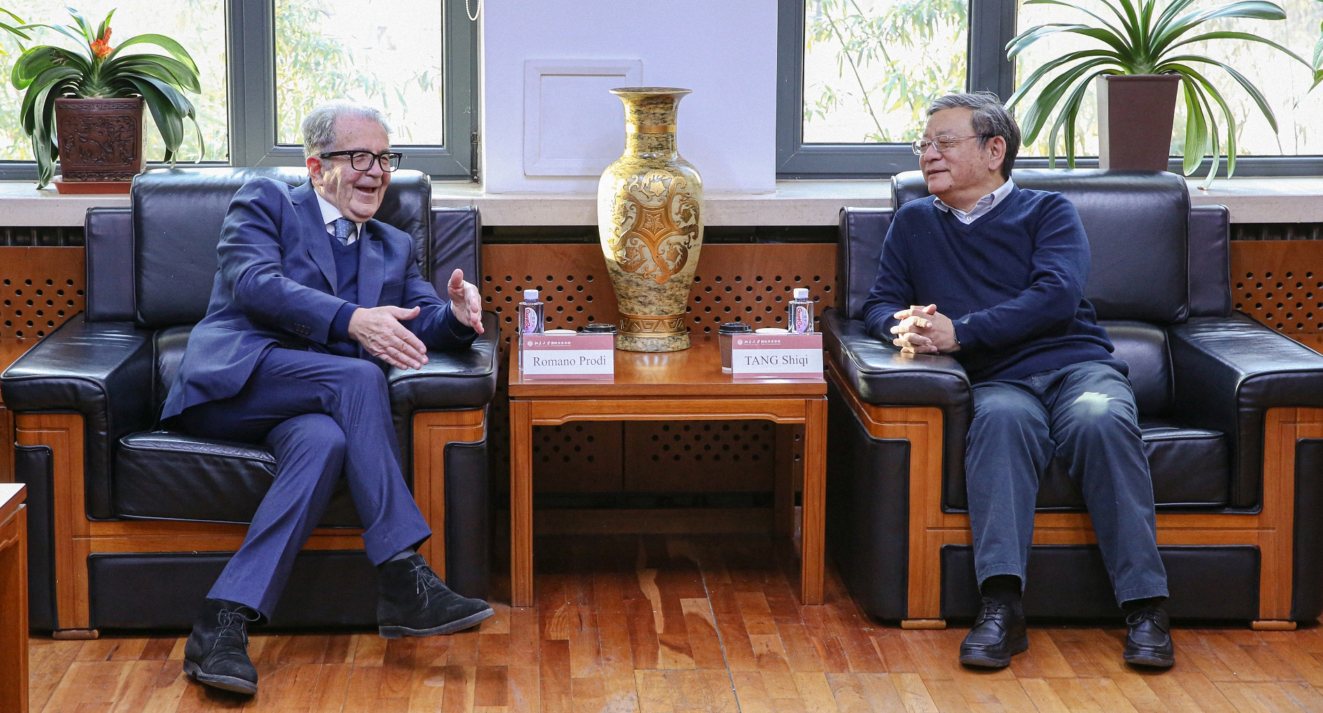 意大利前总理、欧盟委员会前主席罗马诺·普罗迪一行到访122cc太阳集成游戏并做专题讲座